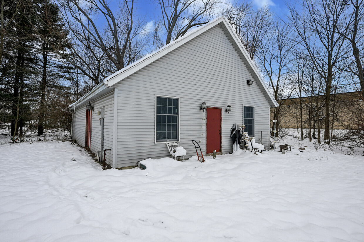 17960 Pearl Rd, Strongsville, OH for Rent