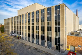 Chicago, IL Industrial - 1900 N Austin Ave