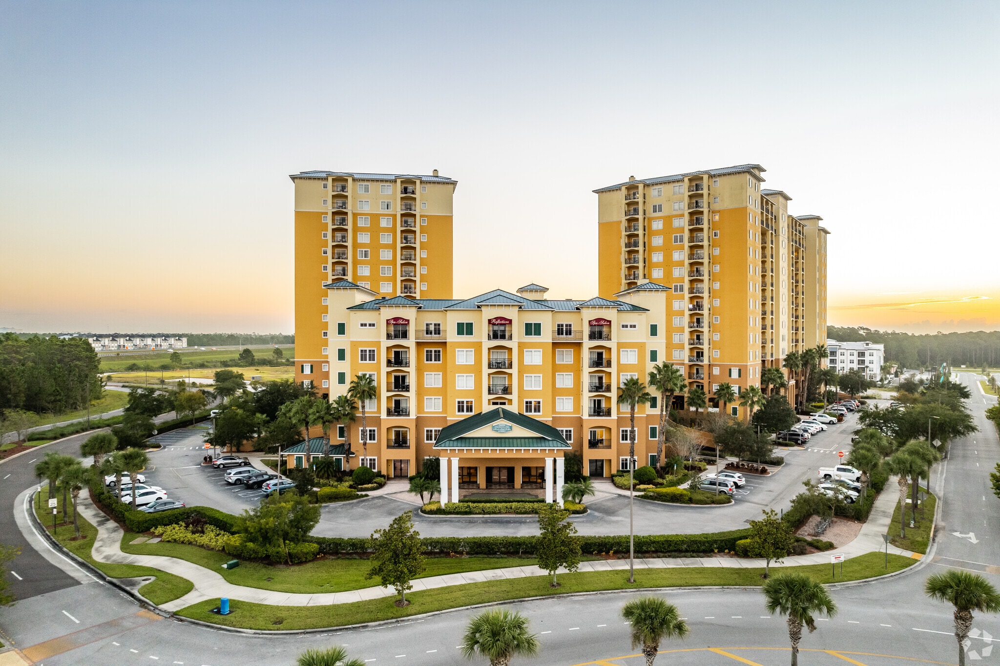 8113 Resort Village Dr Orlando, FL 32821 Hospitality Property for Sale on