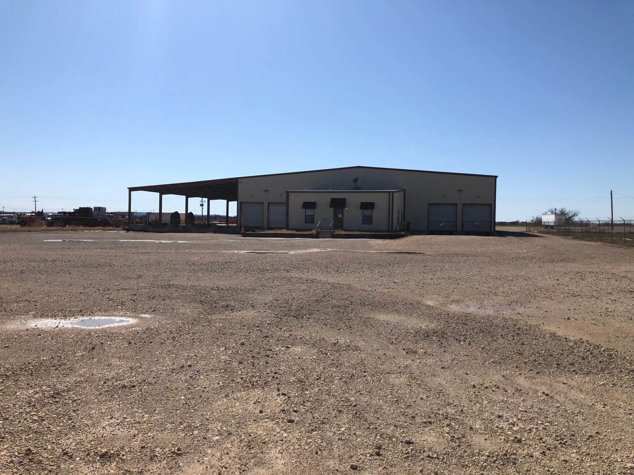 1358 Scott St Tye, TX 79563 Industrial Property for Lease on