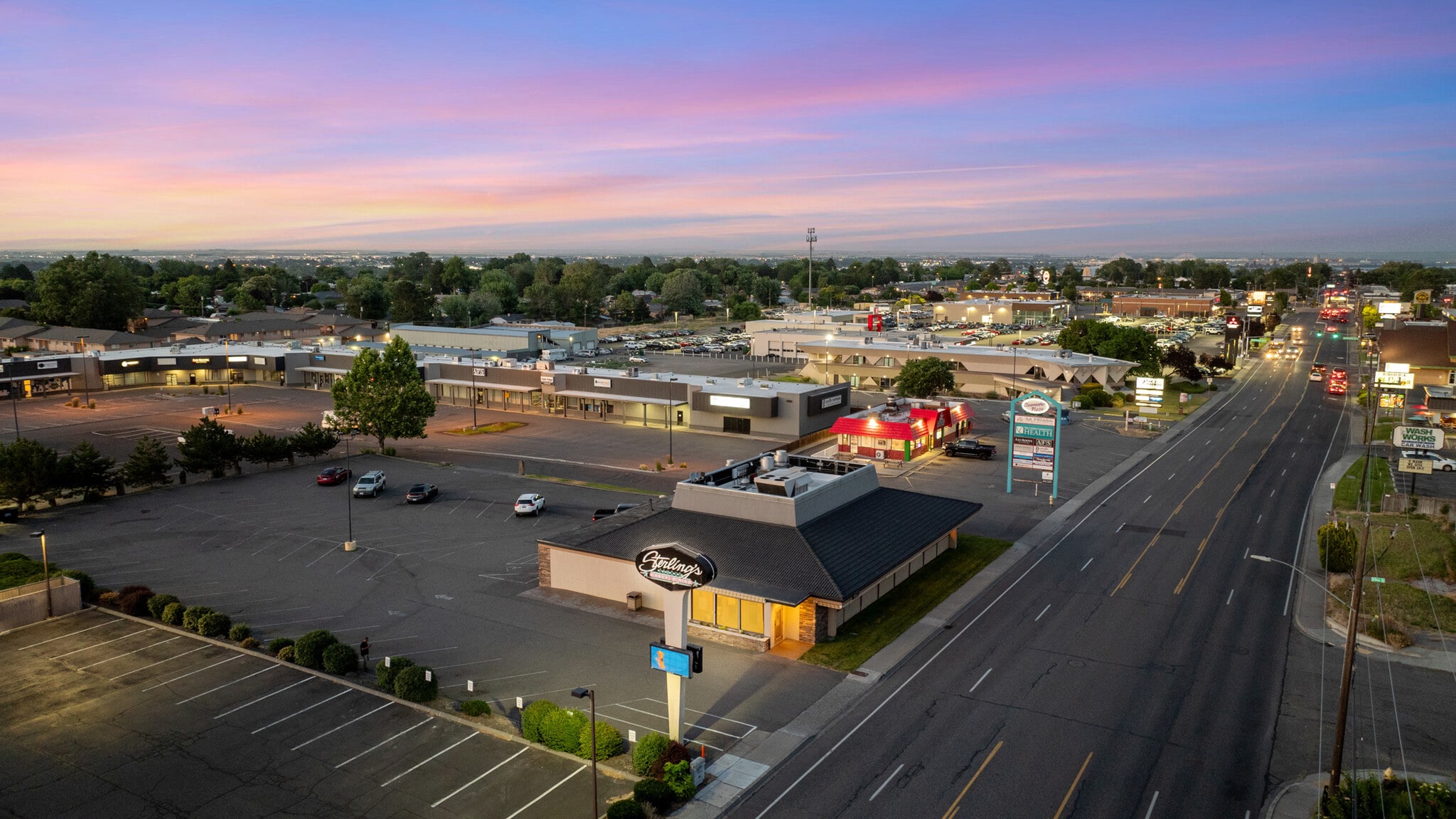 3200 W Clearwater Ave, Kennewick, WA for Sale