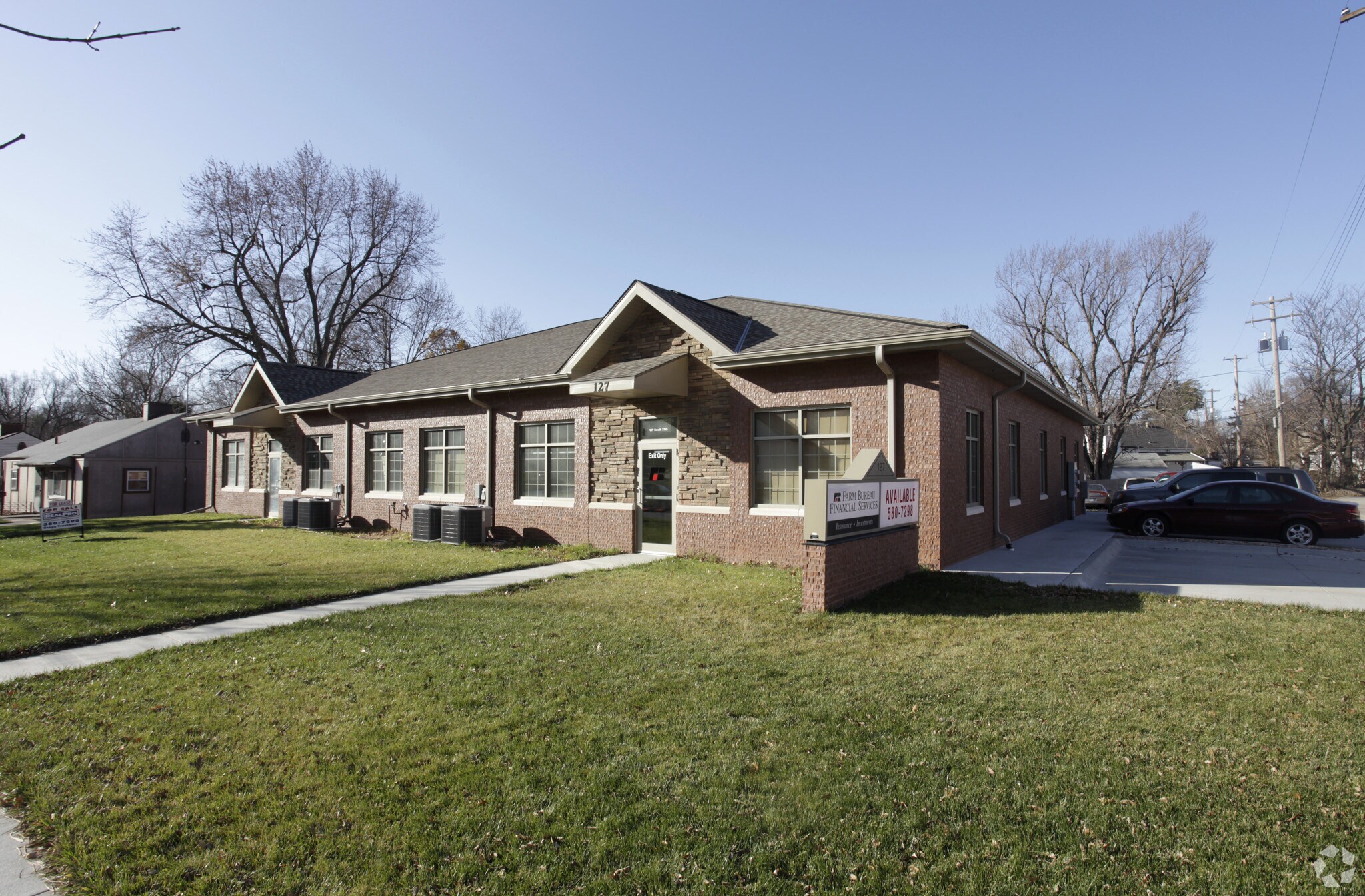 127 S 37th St, Lincoln, NE for Sale