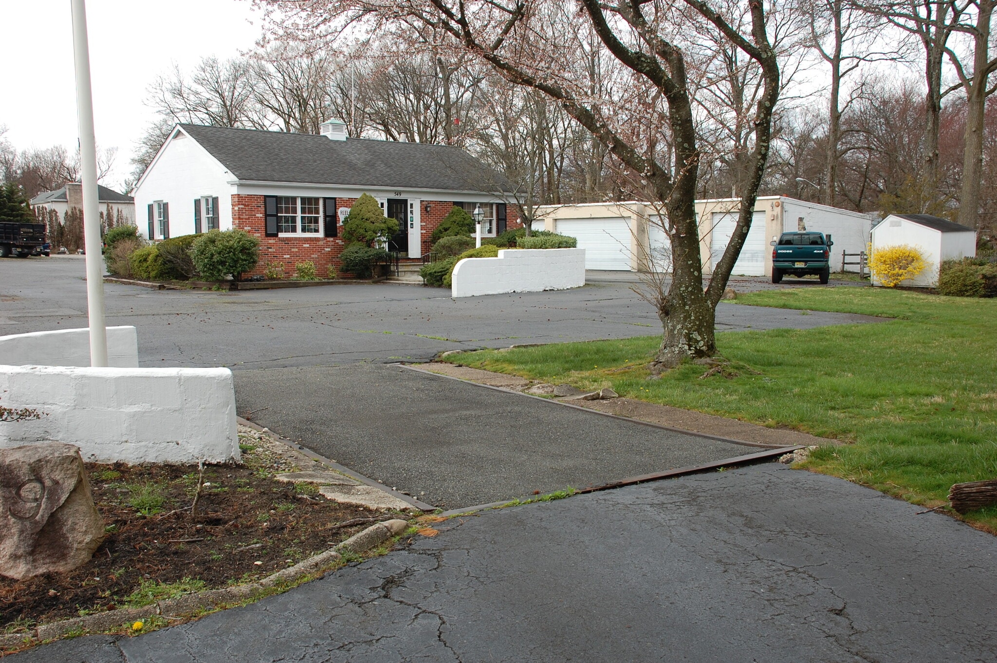 547-549 Lexington Ave, Cranford, NJ for Rent