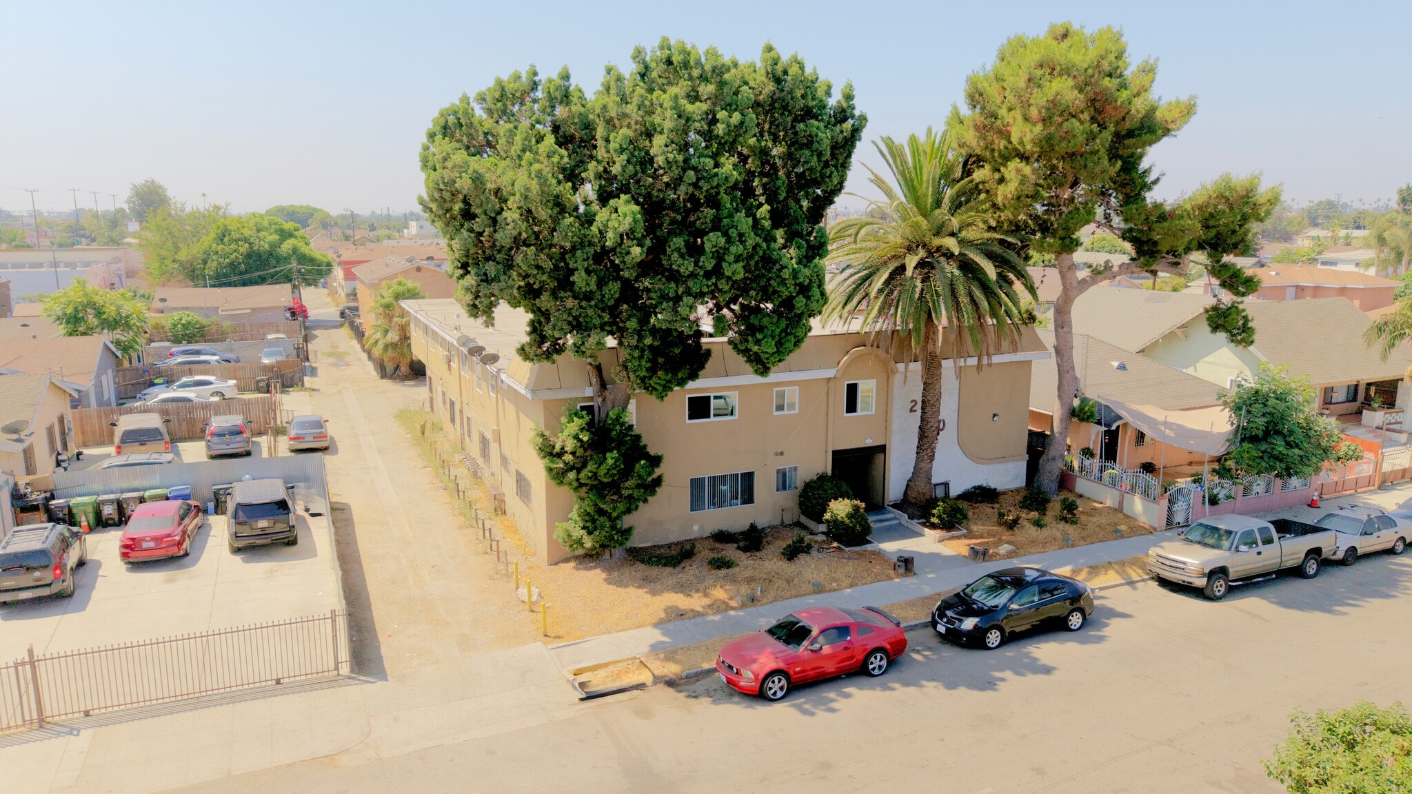 240 E 60th St, Los Angeles, CA for Sale