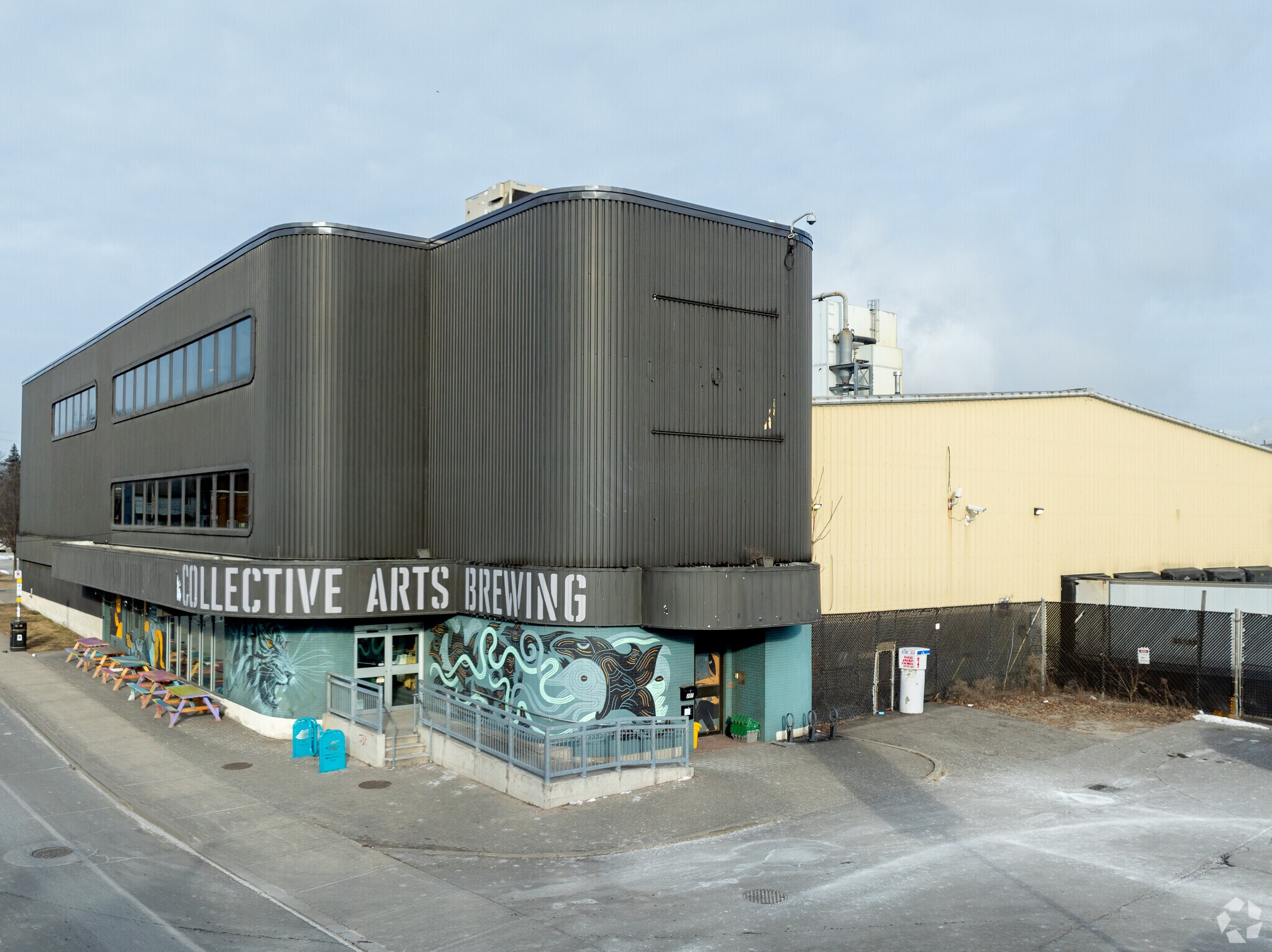 207 Burlington St E, Hamilton, ON for Rent