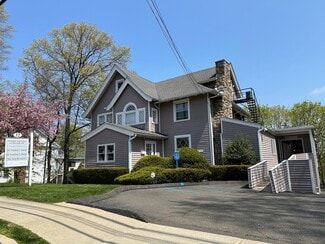 12 Elmcrest Ter  
