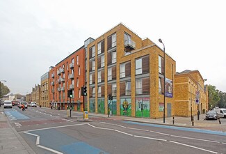 London, LND Retail - 140 Battersea Park Rd