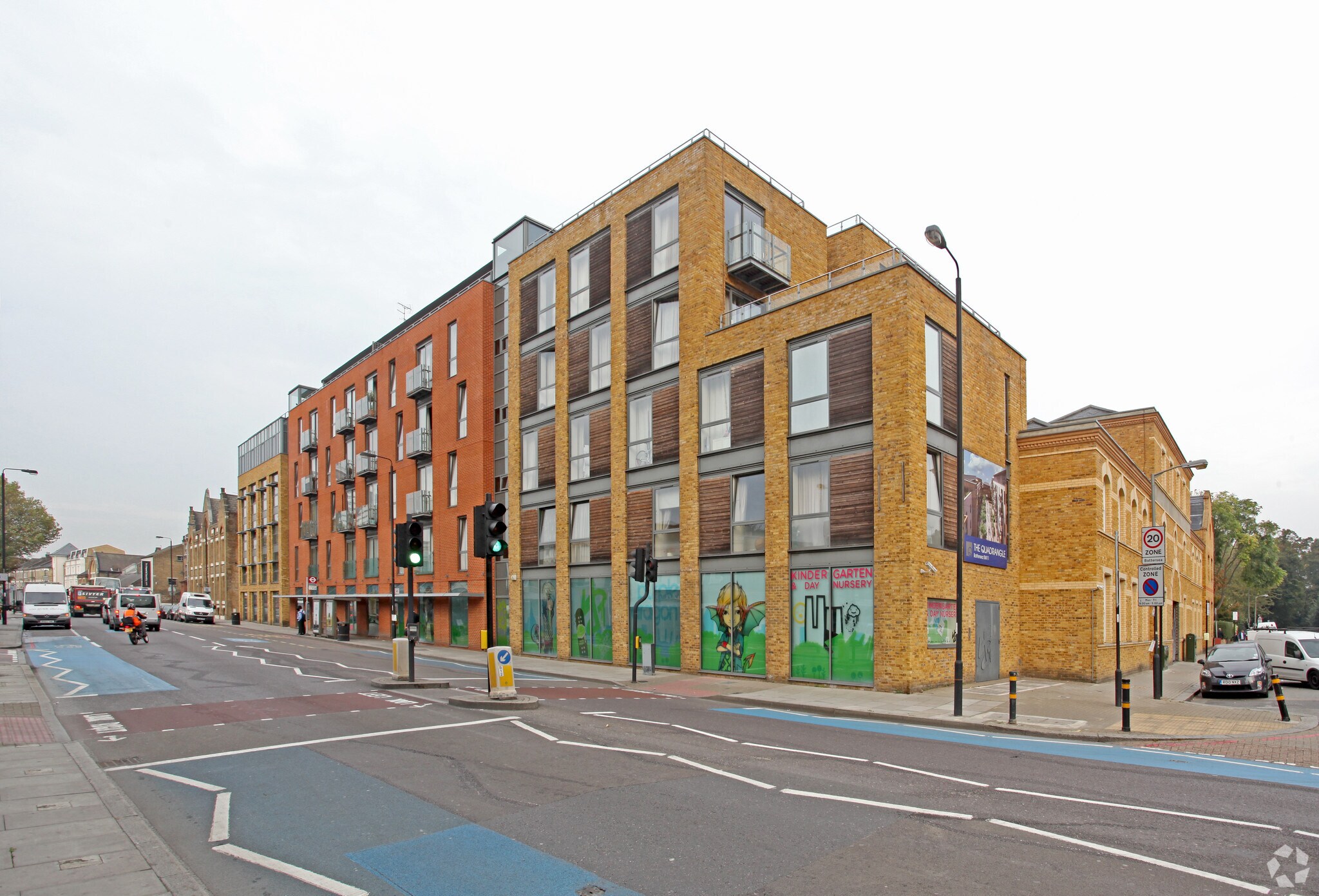 140 Battersea Park Rd, London, LND for Rent