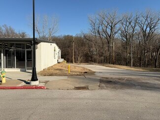 Peru, NE Retail - 623 5th St