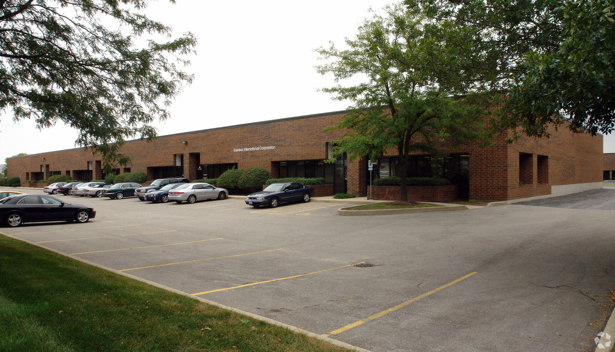 11-55 E Hintz Rd, Wheeling, IL for Rent