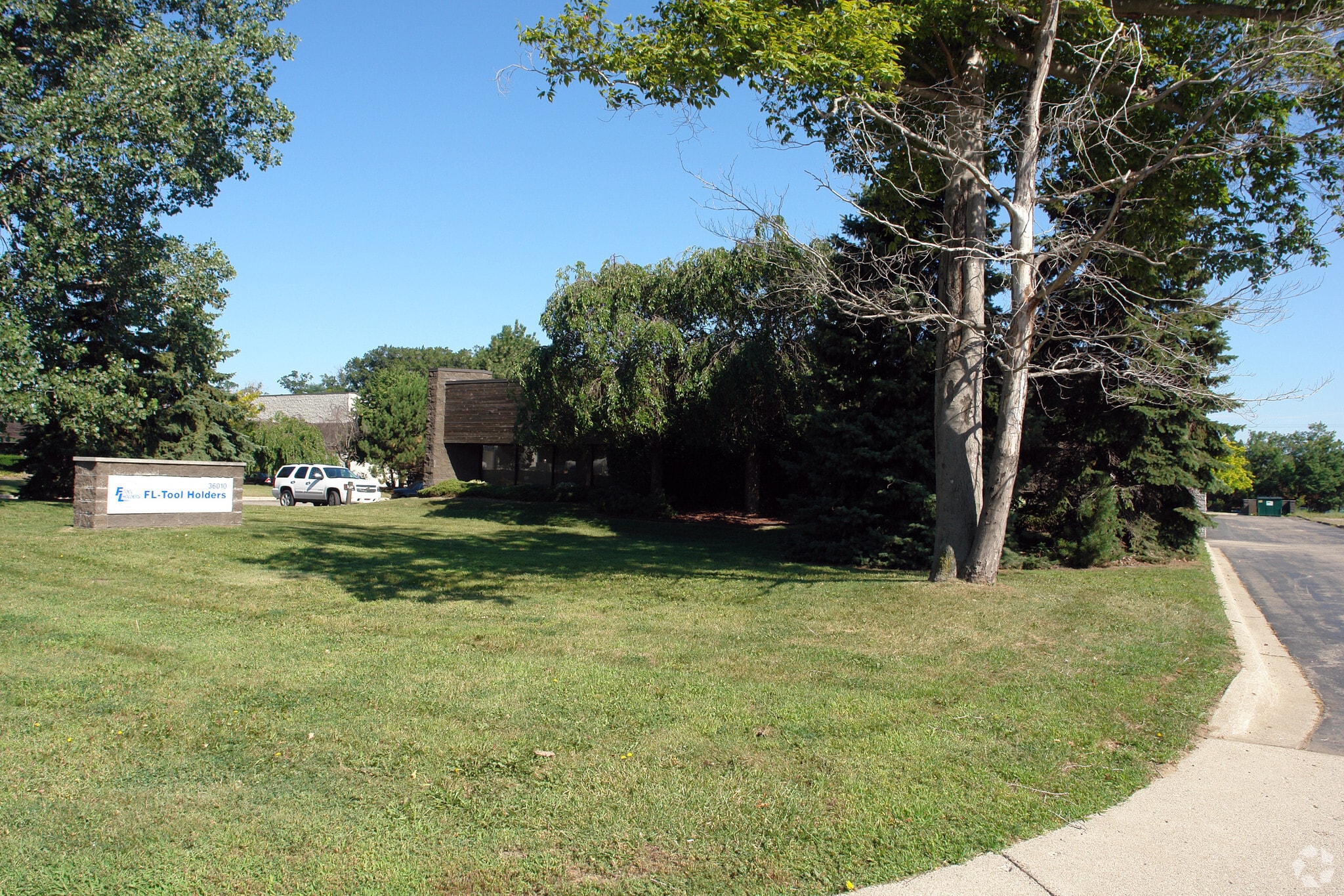 36010 Industrial Rd, Livonia, MI for Rent