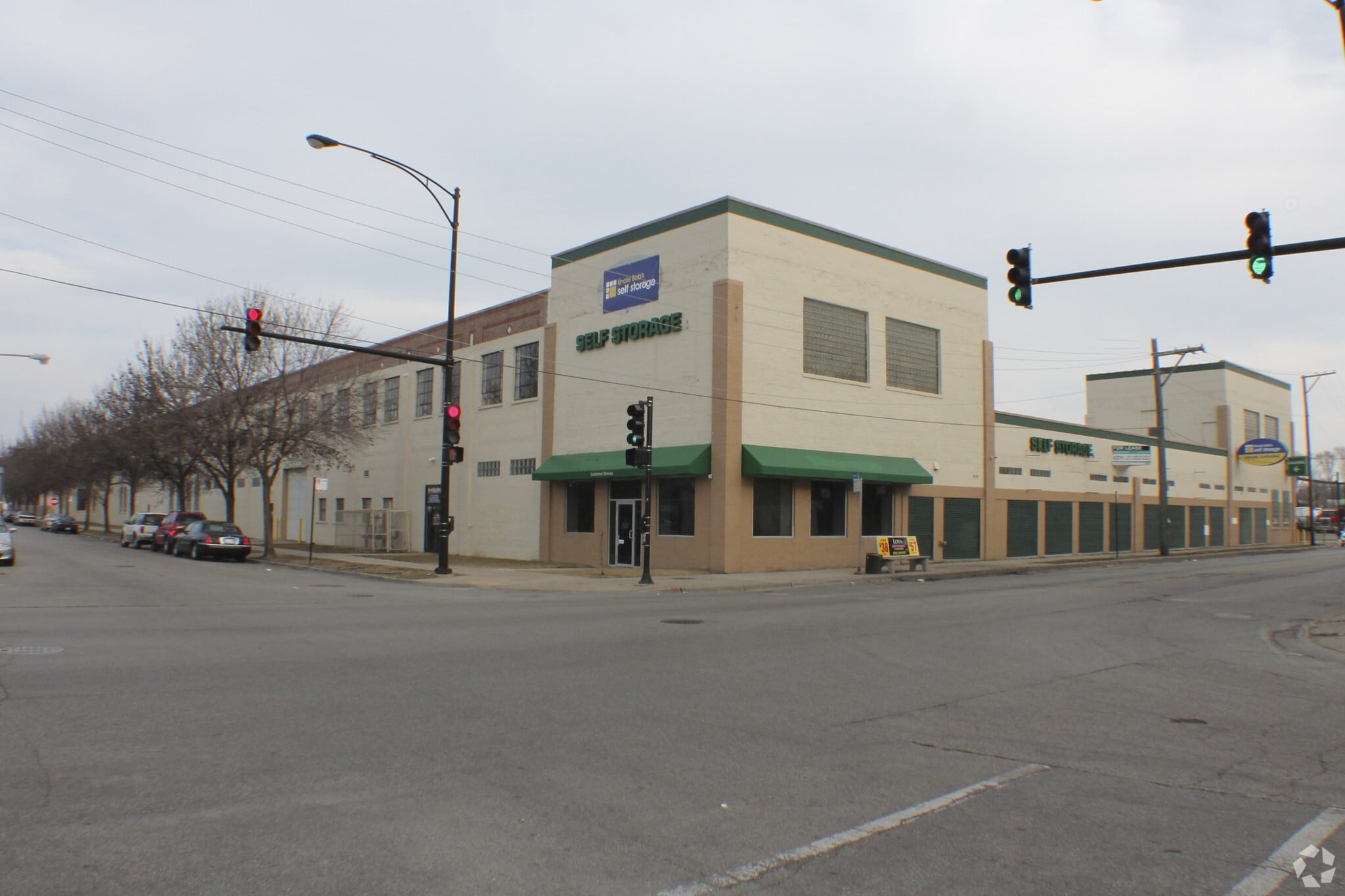 2051 N Austin Ave, Chicago, IL for Rent