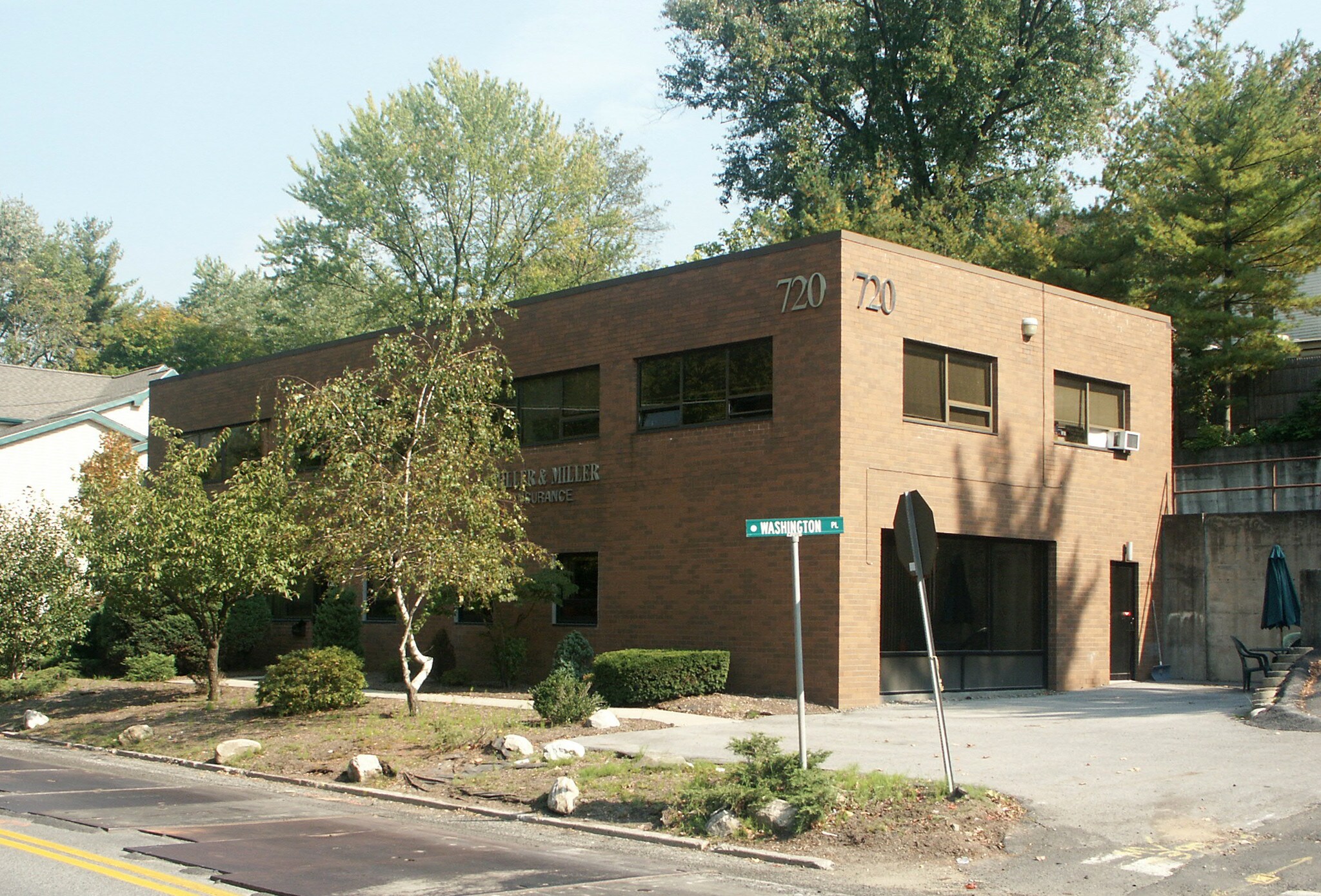 720 Commerce St, Thornwood, NY for Sale