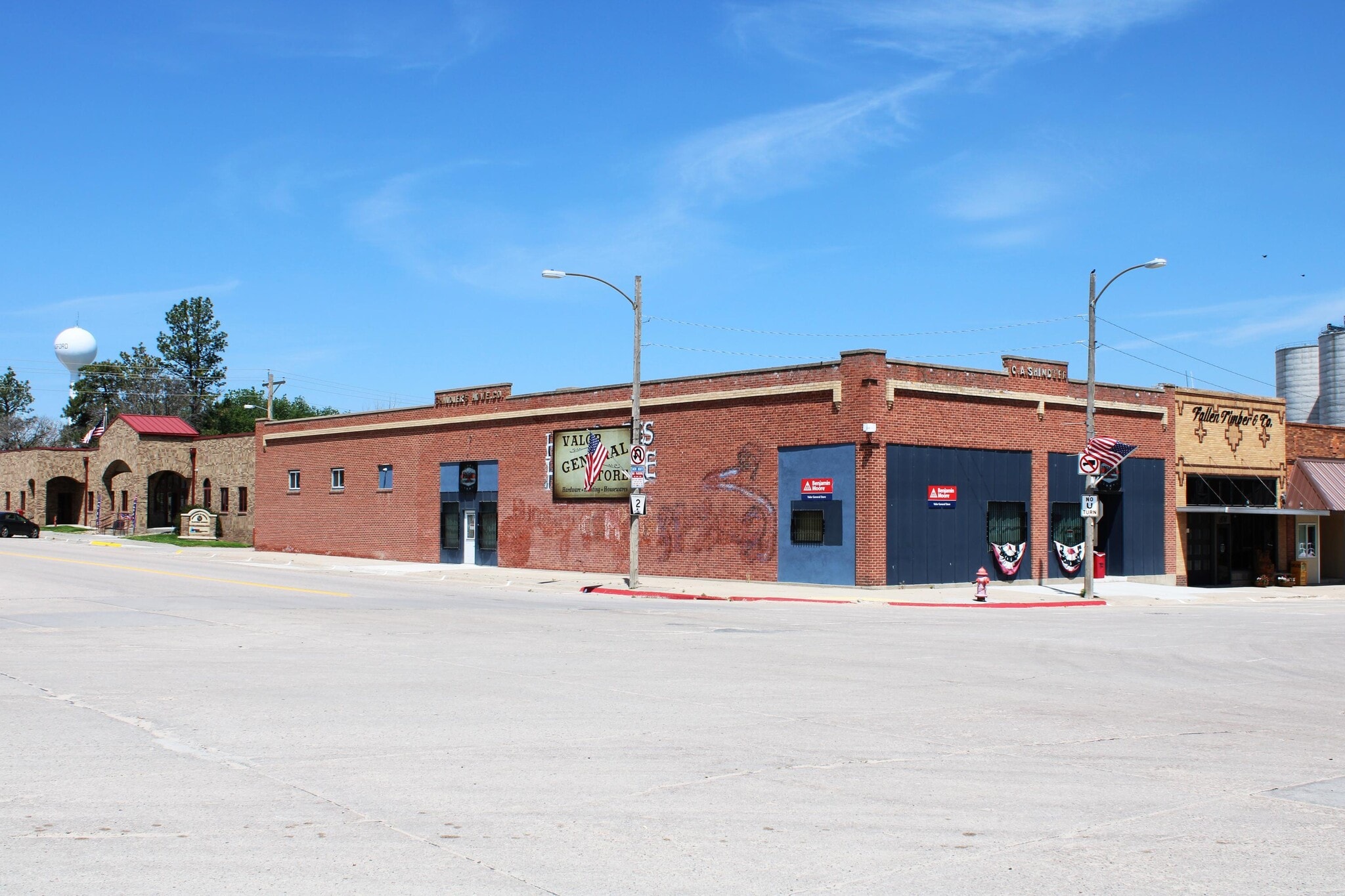 800 Box Butte Ave, Hemingford, NE for Sale