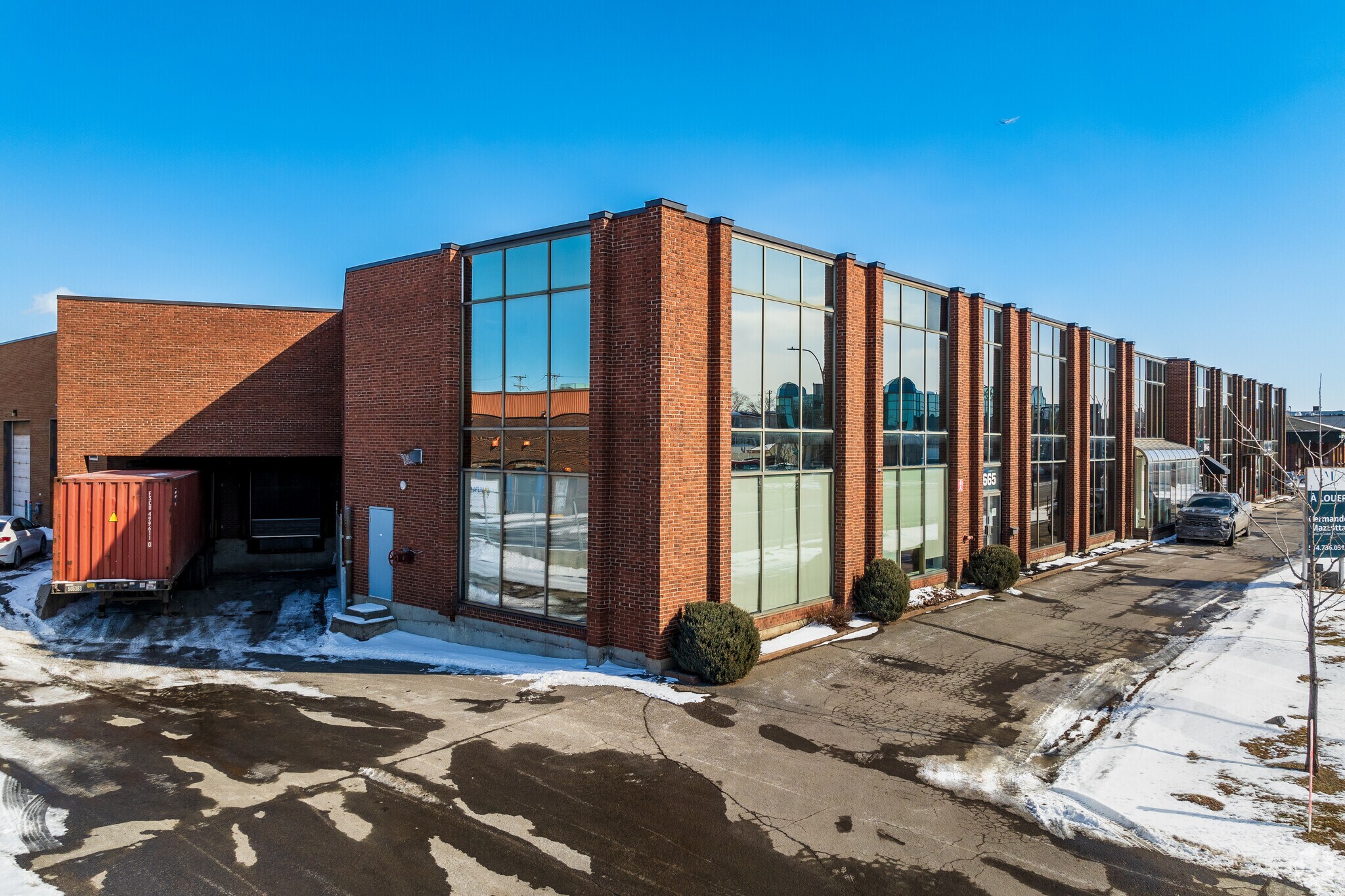 8665 Boul Langelier, Montréal, QC for Sale