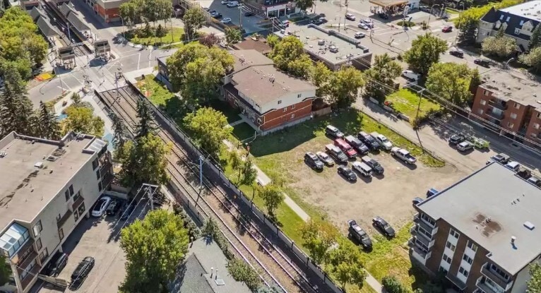 613-621 9A St NW, Calgary, AB for Sale