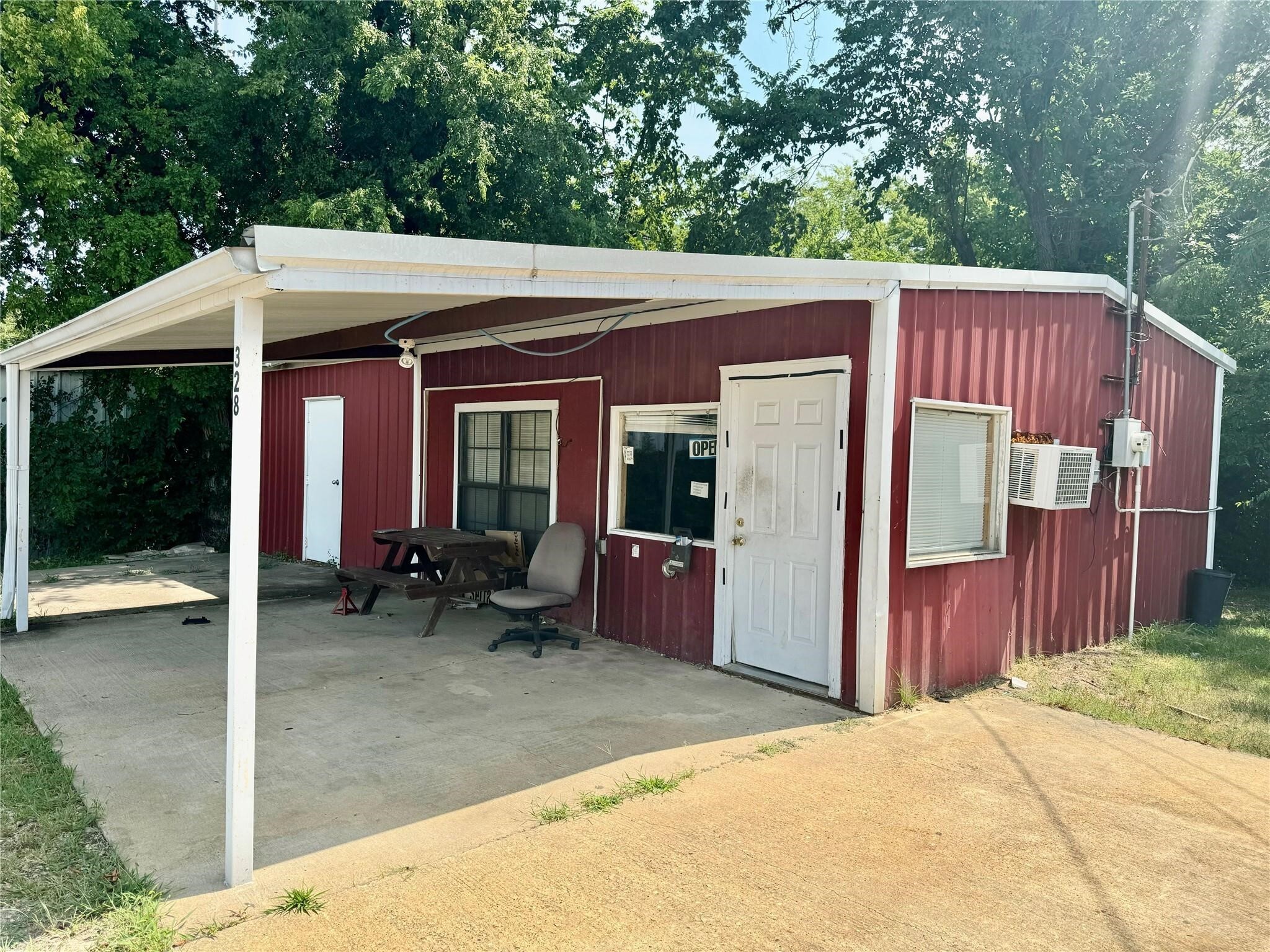 328 N Main St, Paris, TX for Sale