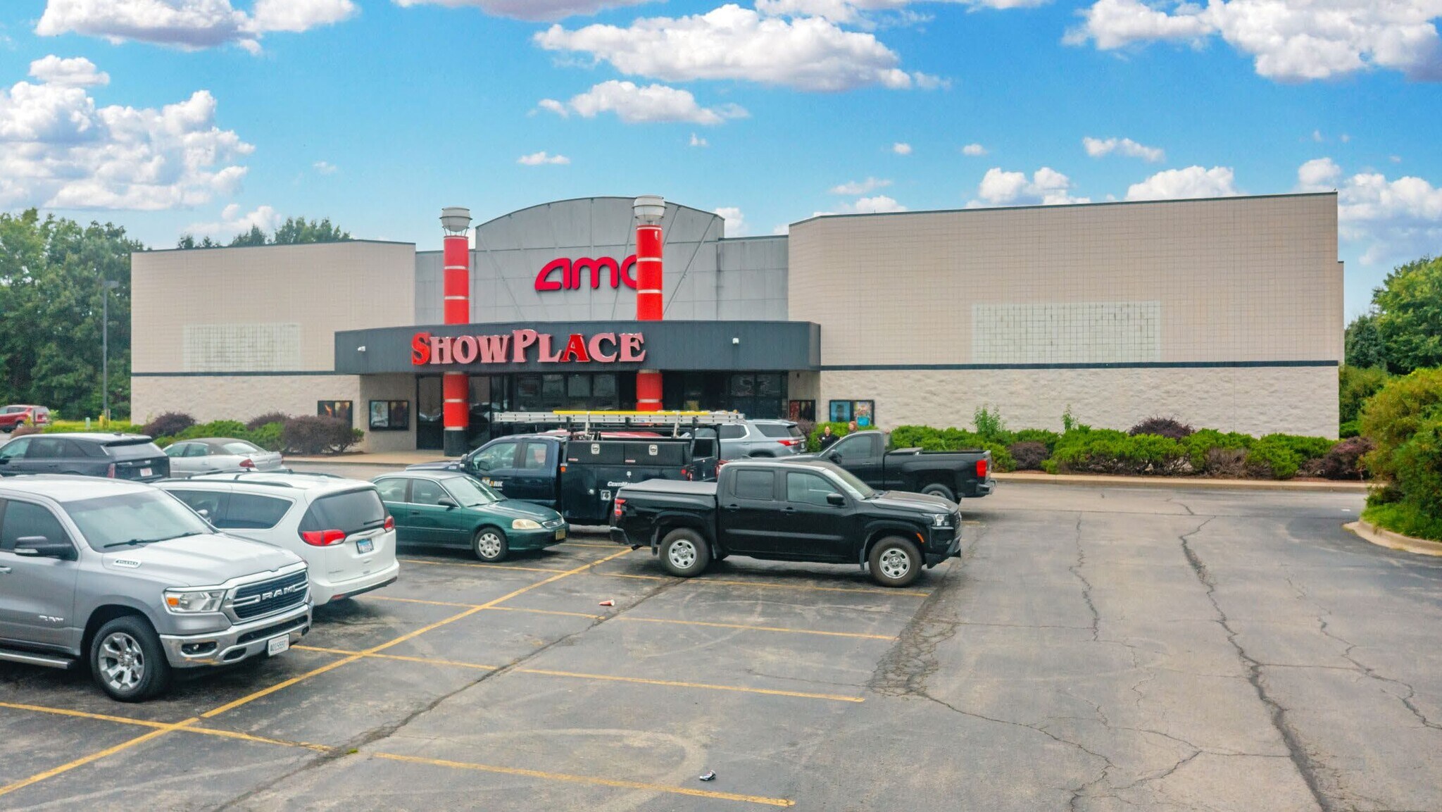 400 Potomac Blvd, Mount Vernon, IL for Sale