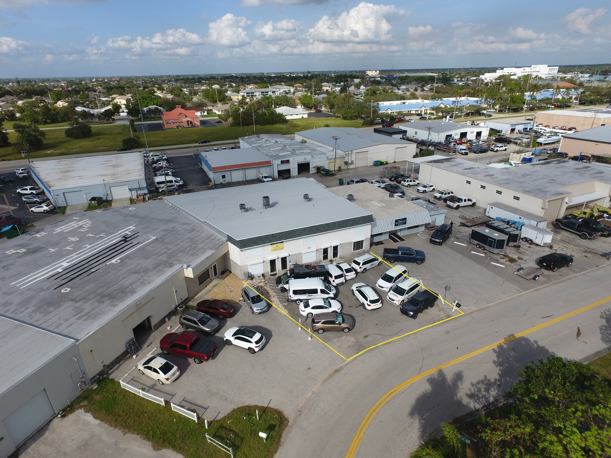 1203 SE 9th Ter, Cape Coral, FL for Sale
