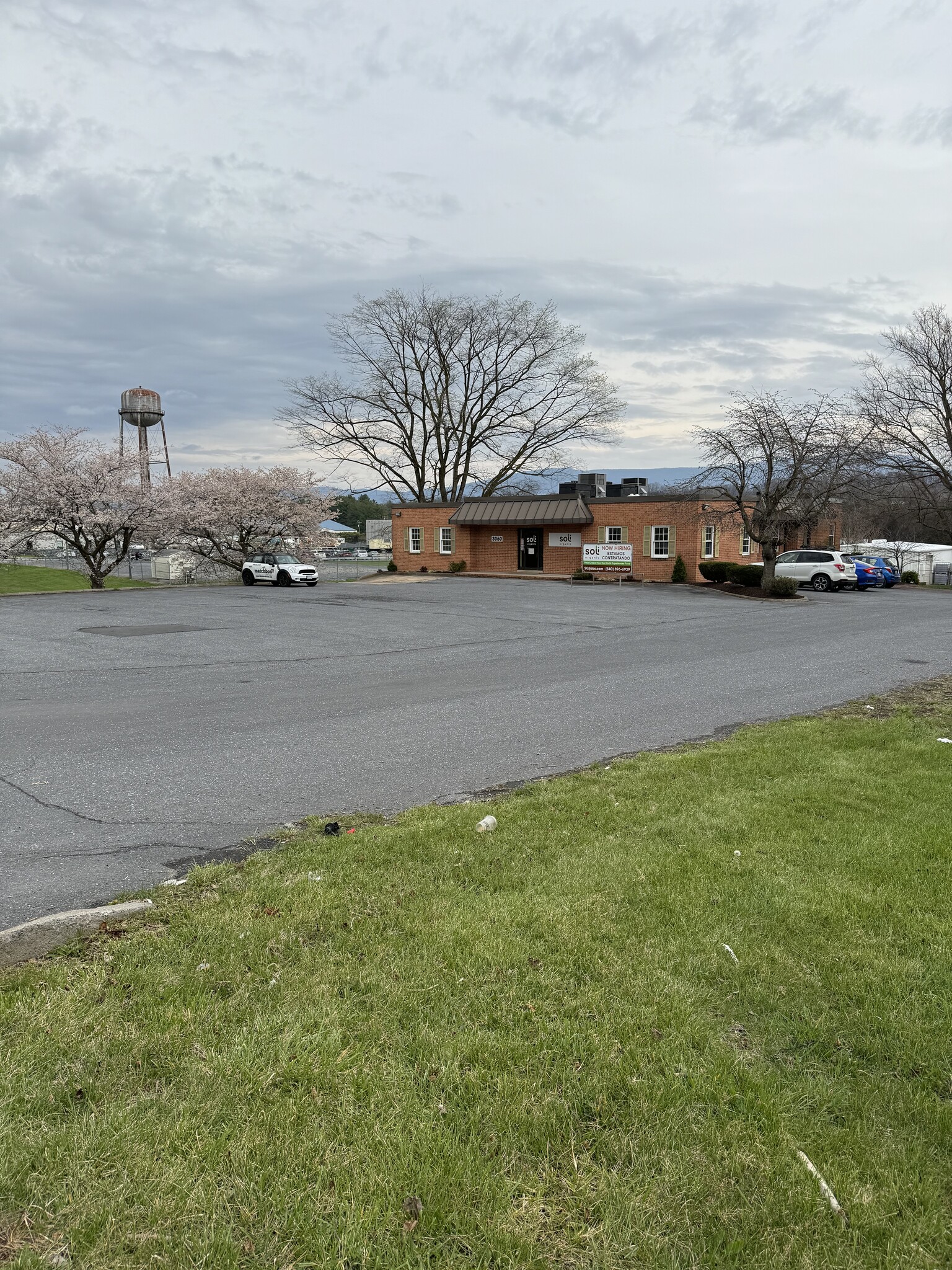 3060 N Valley Pike, Harrisonburg, VA for Rent