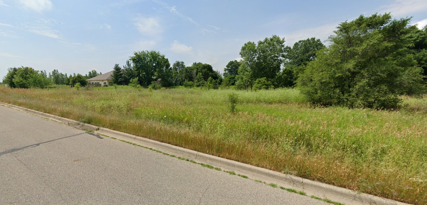 2622 Heartland Blvd, Ionia, MI for Sale