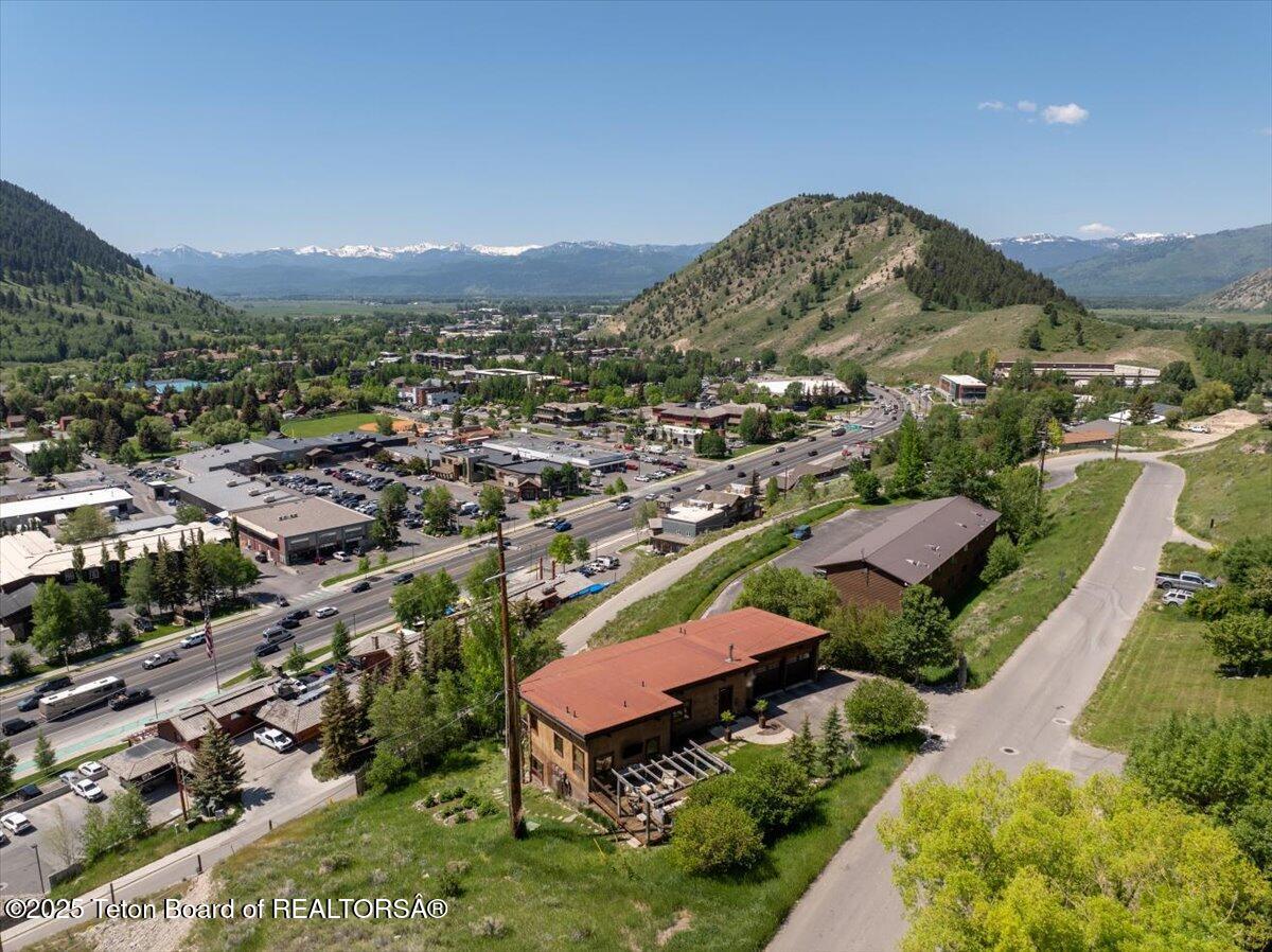 1023 Budge Dr, Jackson, WY for Sale
