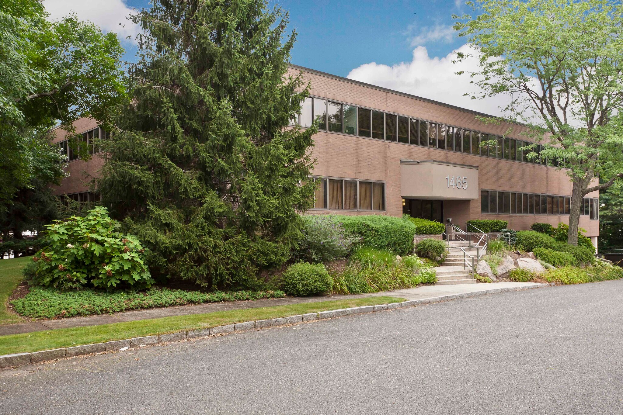 1465 Post Rd E Westport, CT 06880 Office Property for Sale on
