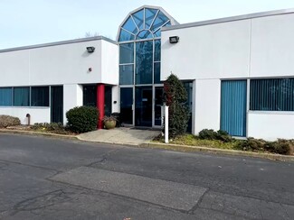 Islandia, NY Office - 300 Corporate Plz