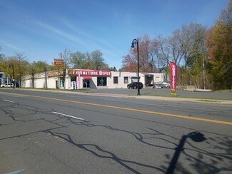 Springfield, MA Retail - 1566 State St