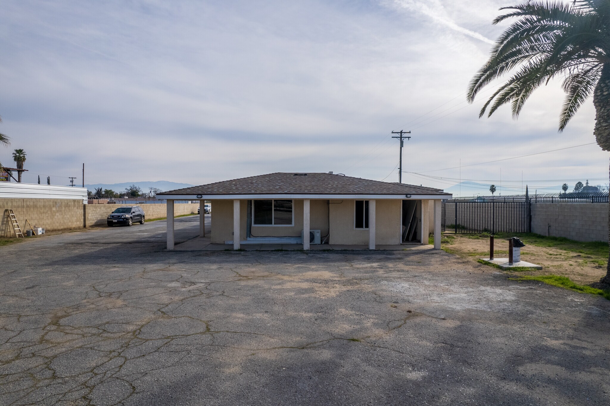 516 S Union Ave, Bakersfield, CA for Sale