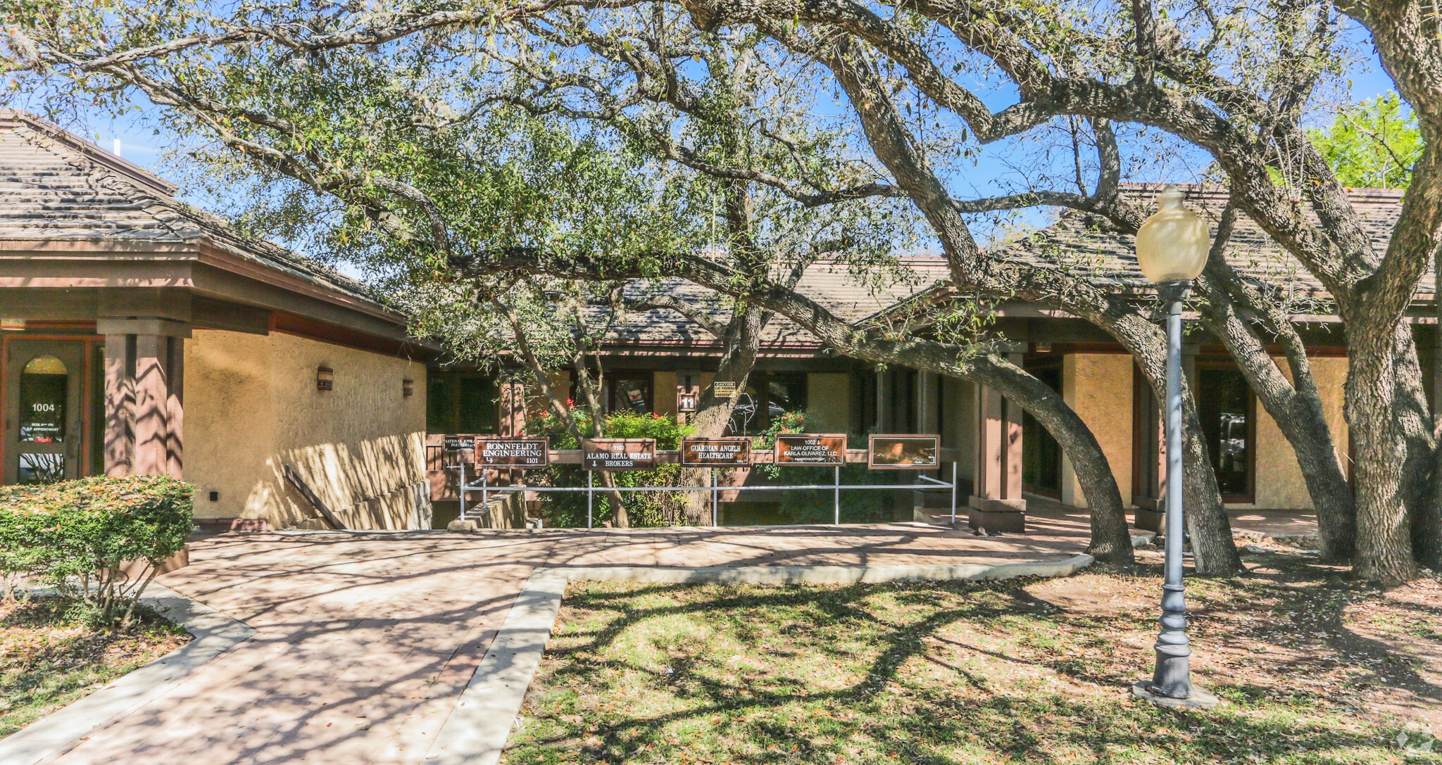 7272 Wurzbach Rd, San Antonio, TX for Sale
