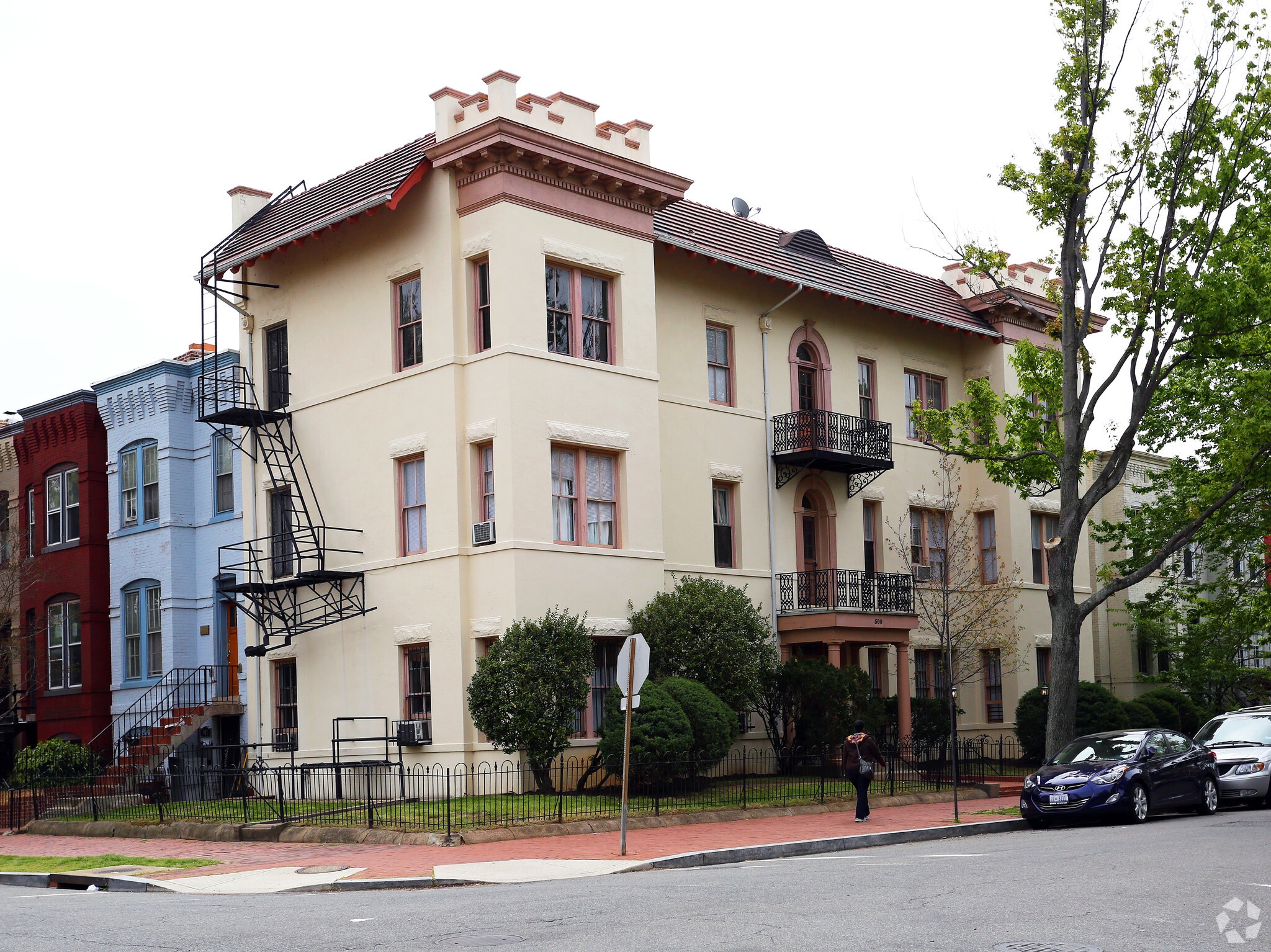 500 9th St SE, Washington, DC for Sale