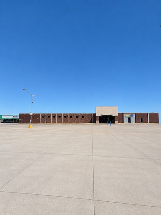 Marshalltown, IA Retail - 1700 S Center St Marshalltown, IA Retail - 1700 S Center St