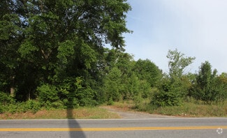 313 Luxomni Rd NW  