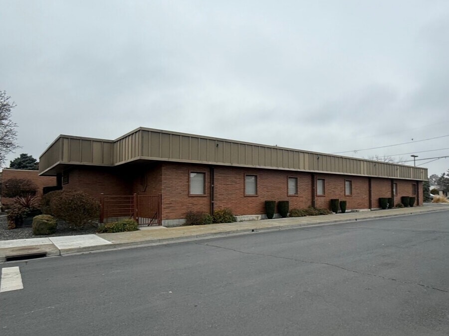 495 E Main St, Hermiston, OR for Rent