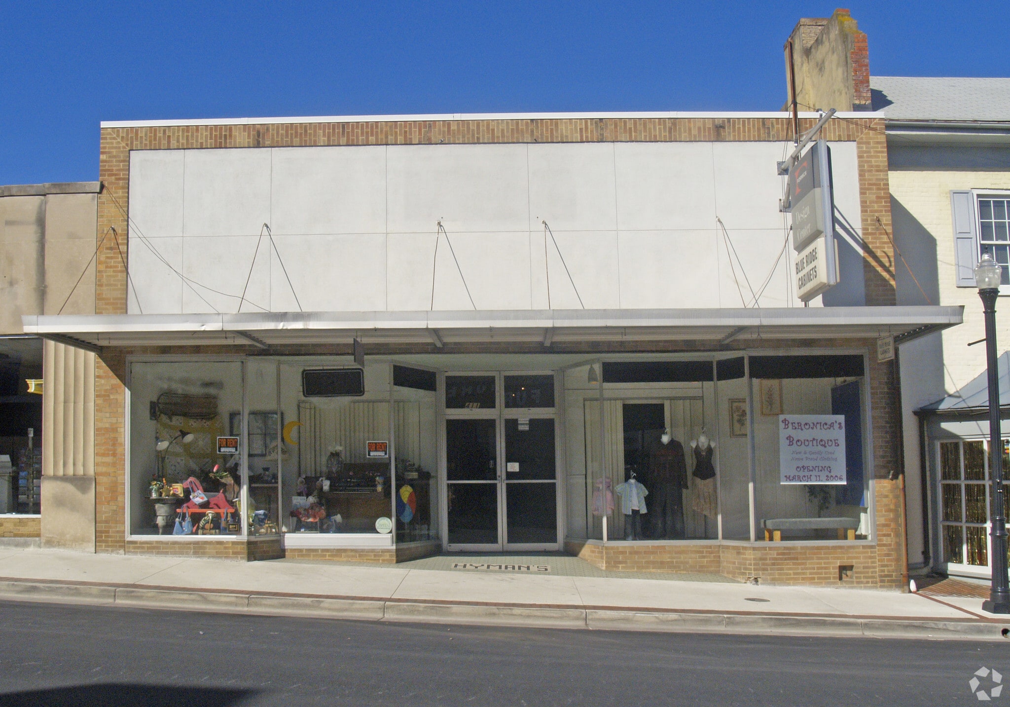 411 W Main St, Waynesboro, VA for Sale