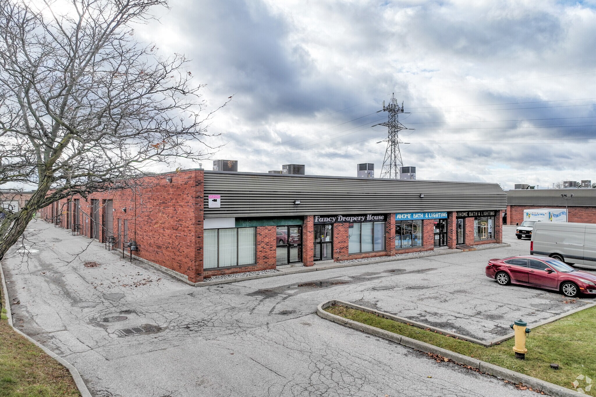 825 Denison St, Markham, ON for Rent
