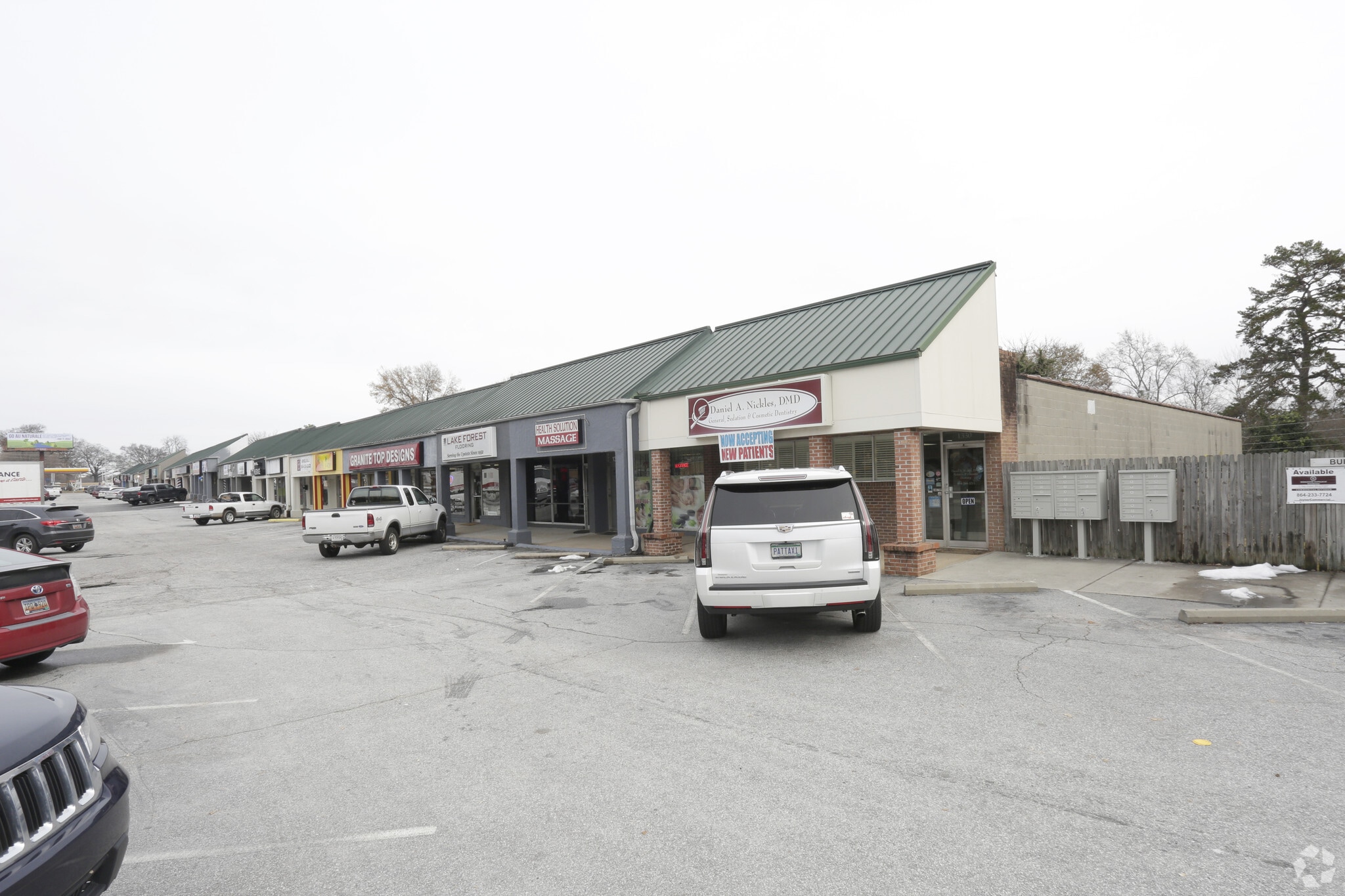 1330-1384 N Pleasantburg Dr, Greenville, SC for Sale