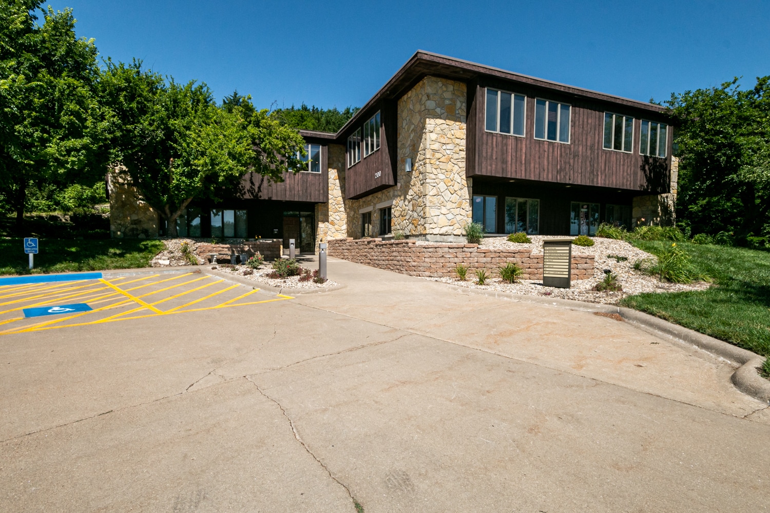 200 Southwind Pl, Manhattan, KS for Rent