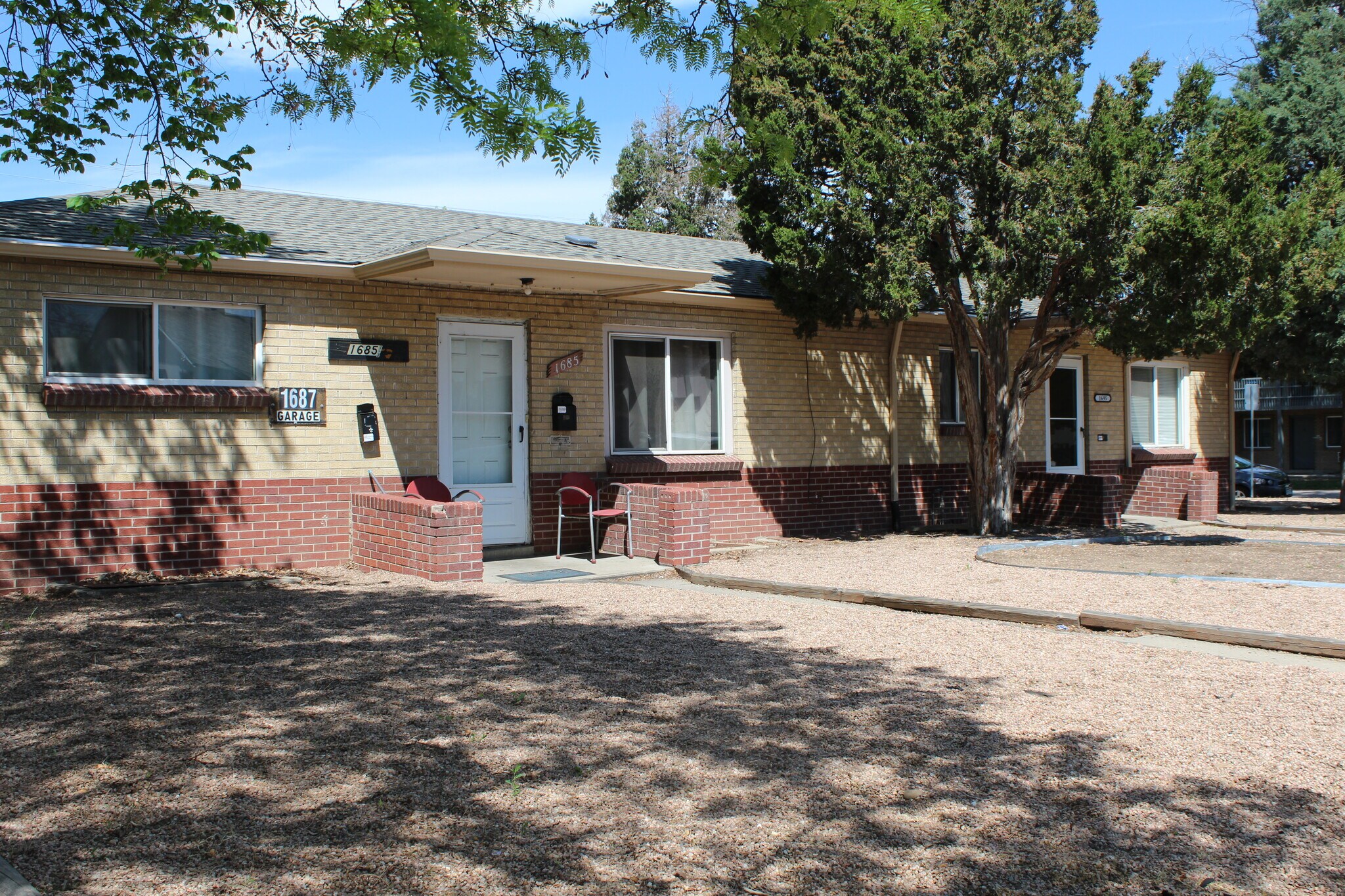 1685 Chester St, Aurora, CO for Sale