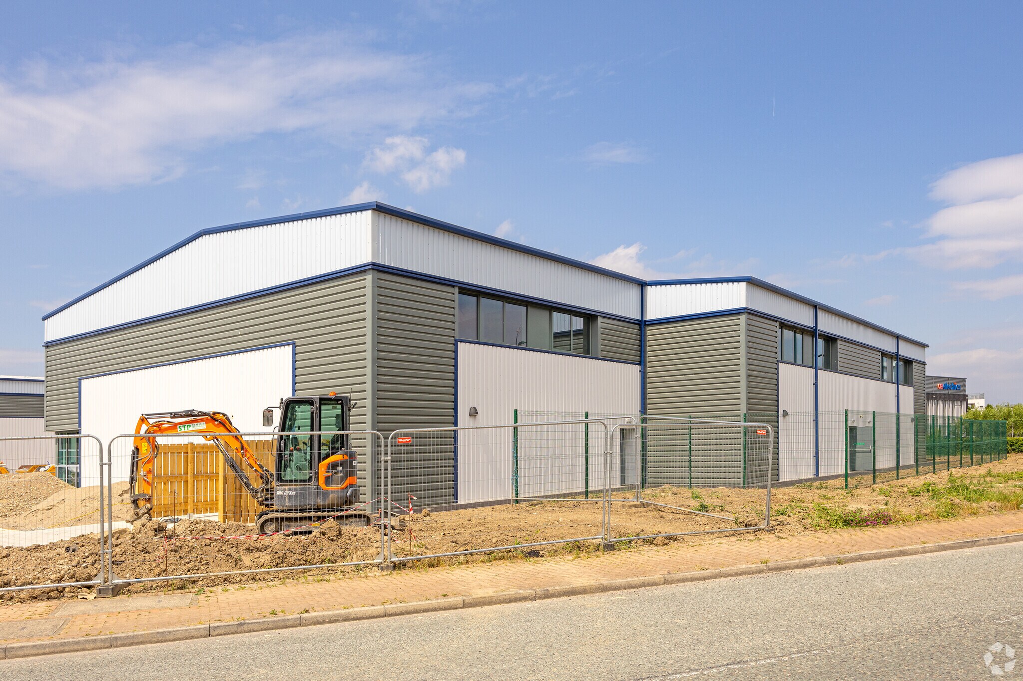 Thomas Maddison Ln, Wakefield, WYK for Rent