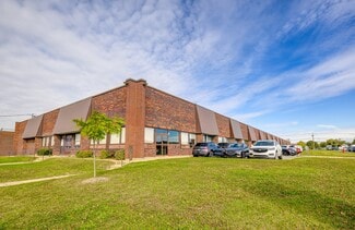 Montréal, QC Flex, Industrial - 295-341 Rue Benjamin-Hudon