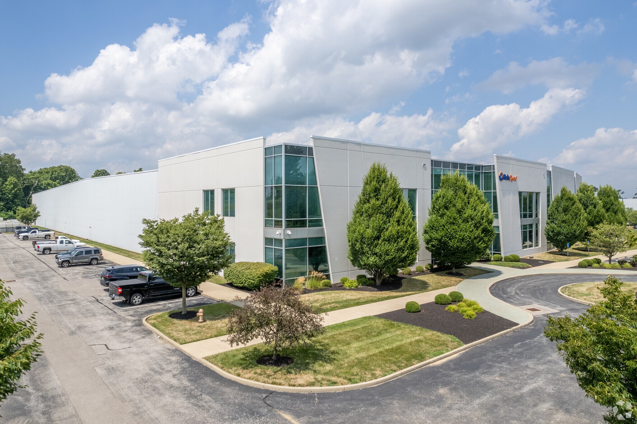 3015 Kustom Dr Hebron, KY 41048 Industrial Property for Lease on