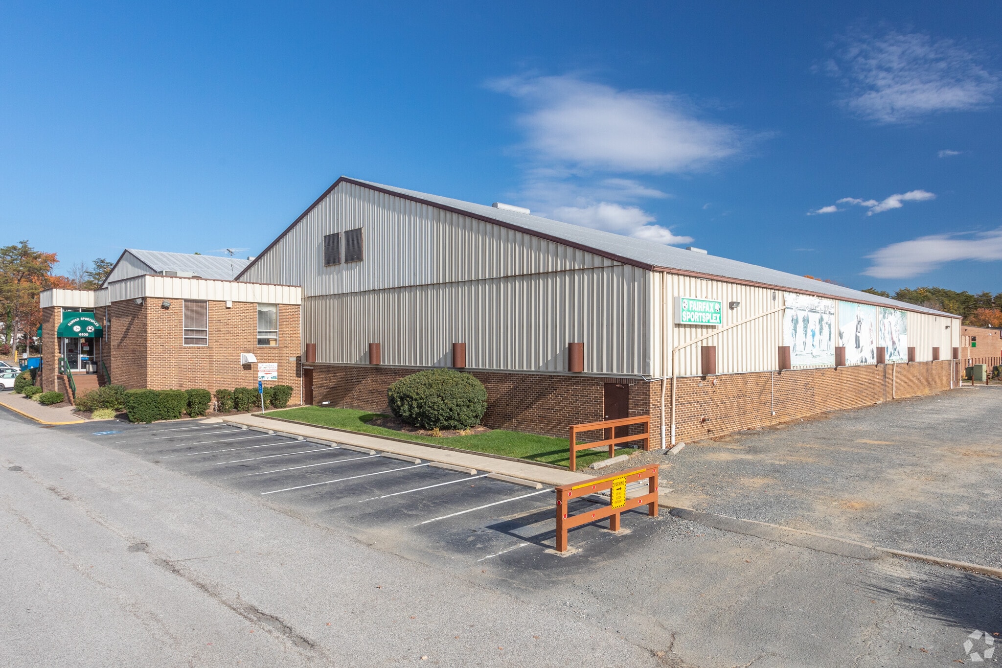6800 Commercial Dr, Springfield, VA for Sale
