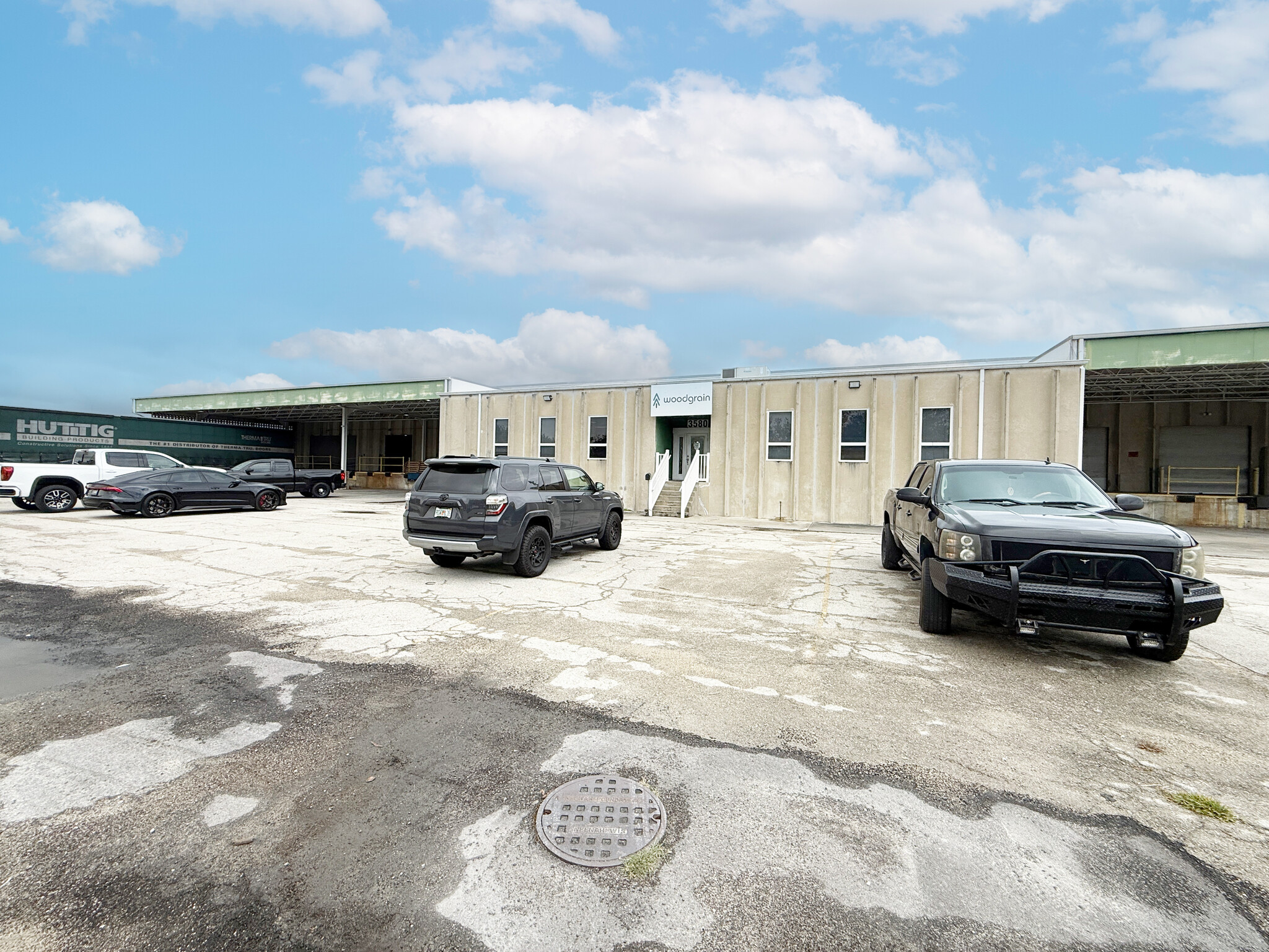 3580-3588 Work Dr, Fort Myers, FL for Rent