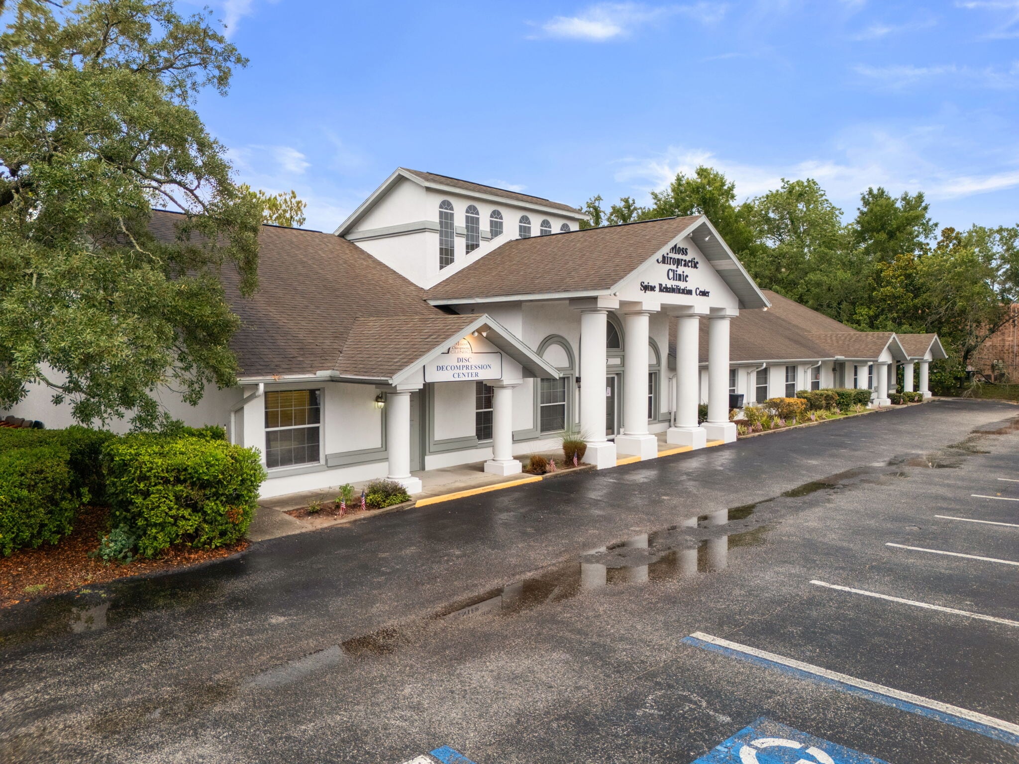 1377 Deltona Blvd, Spring Hill, FL for Rent