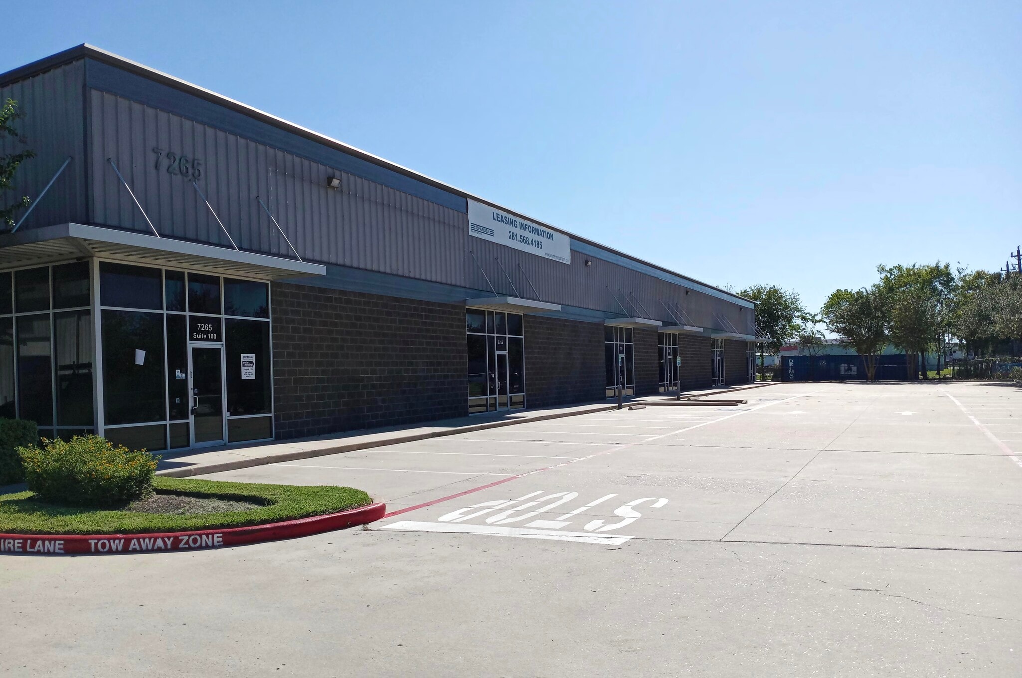 7265 W 43rd St, Houston, TX for Rent