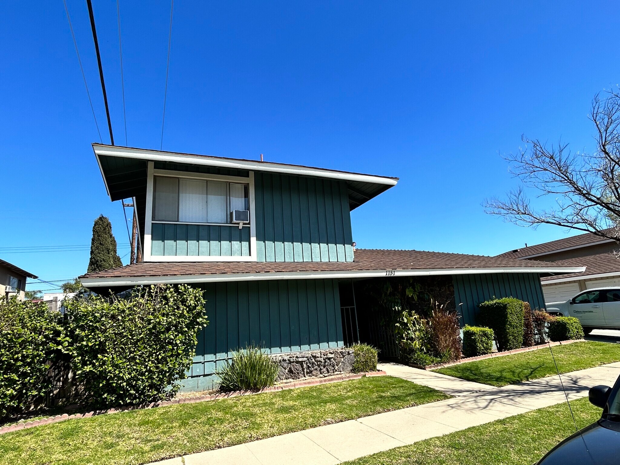 1151 N Shattuck St Orange, CA 92867 MultiFamily Property for Lease
