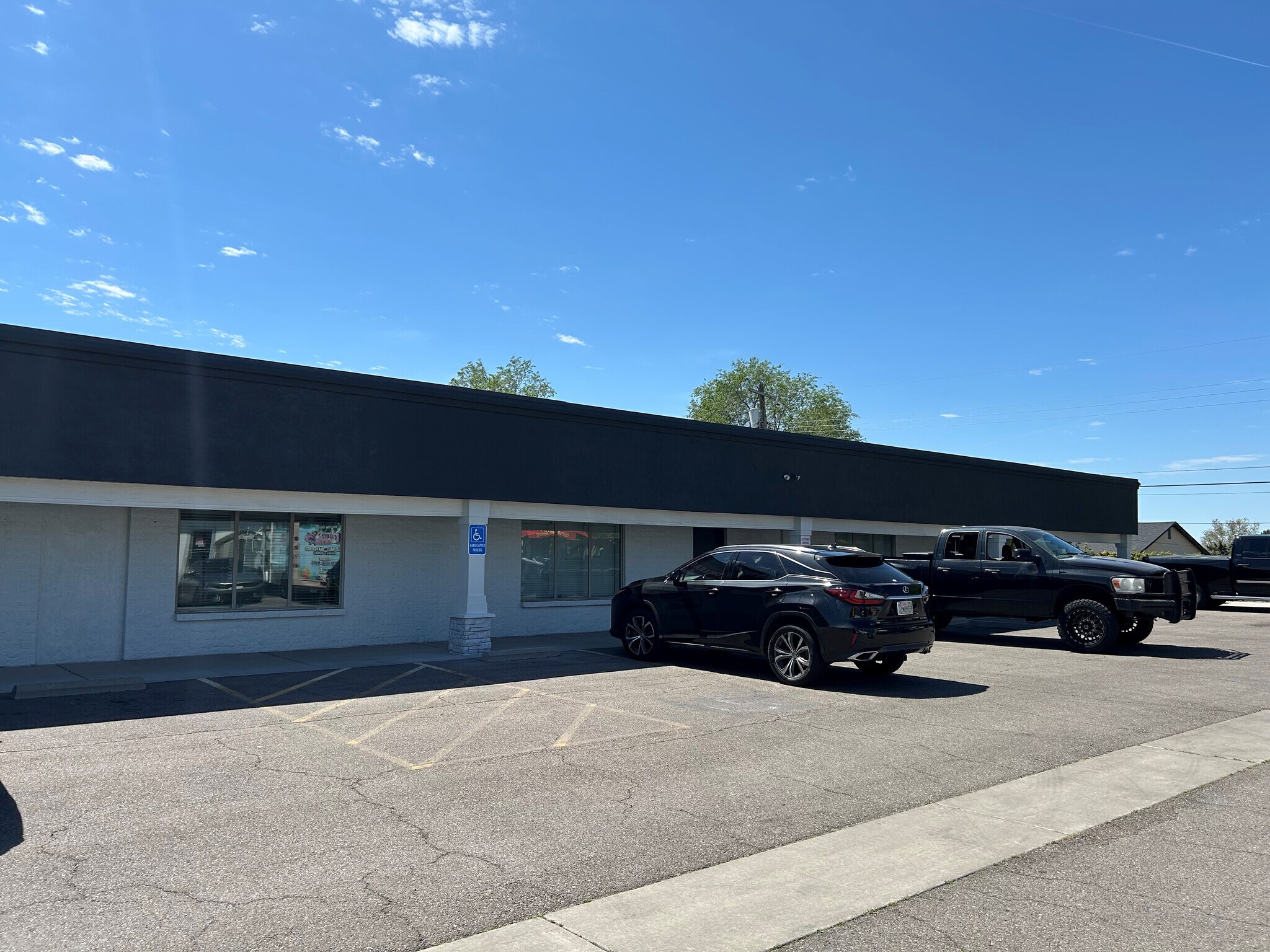 1975 N Main St, Layton, UT for Rent