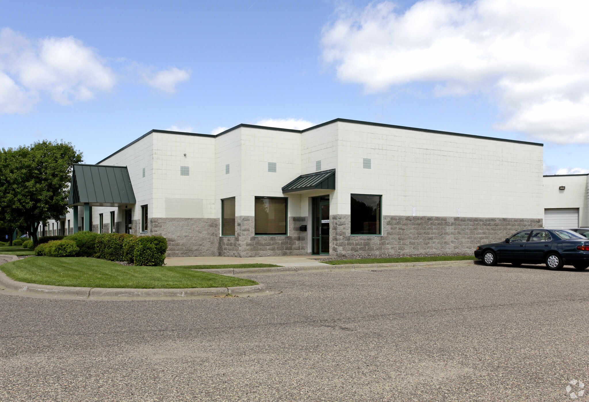 1765-1775 Buerkle Rd, White Bear Lake, MN for Sale